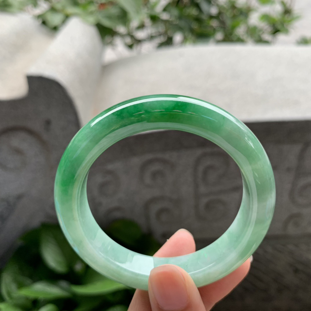 小圈口52.3-11.5-9.3 【辣绿正圈手镯】正圈52 53可戴