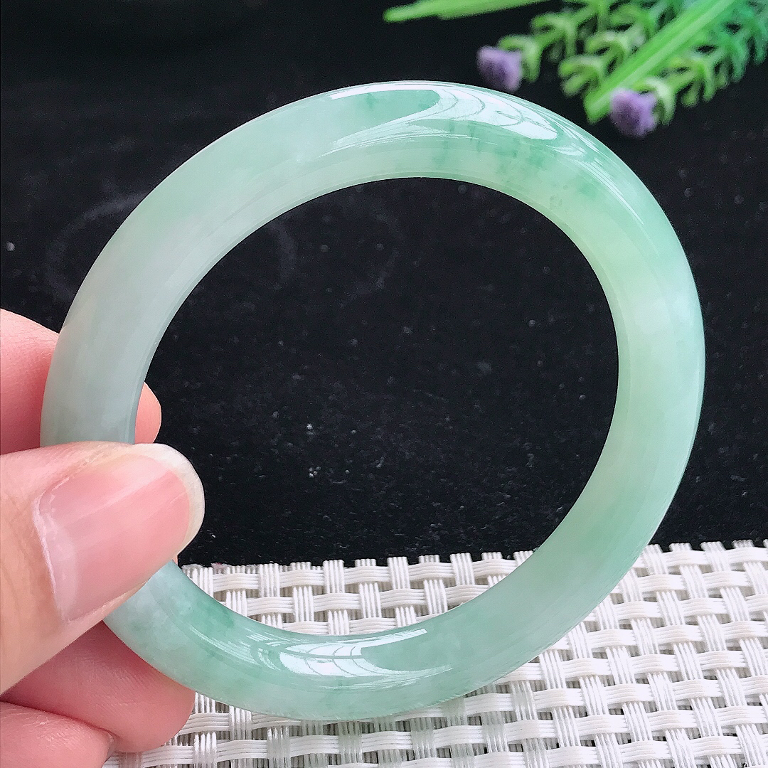 实拍A货翡翠54.5/9.5/9.3老坑冰胶水灵冰飘花圆条手镯翡翠玉镯平安镯美人镯