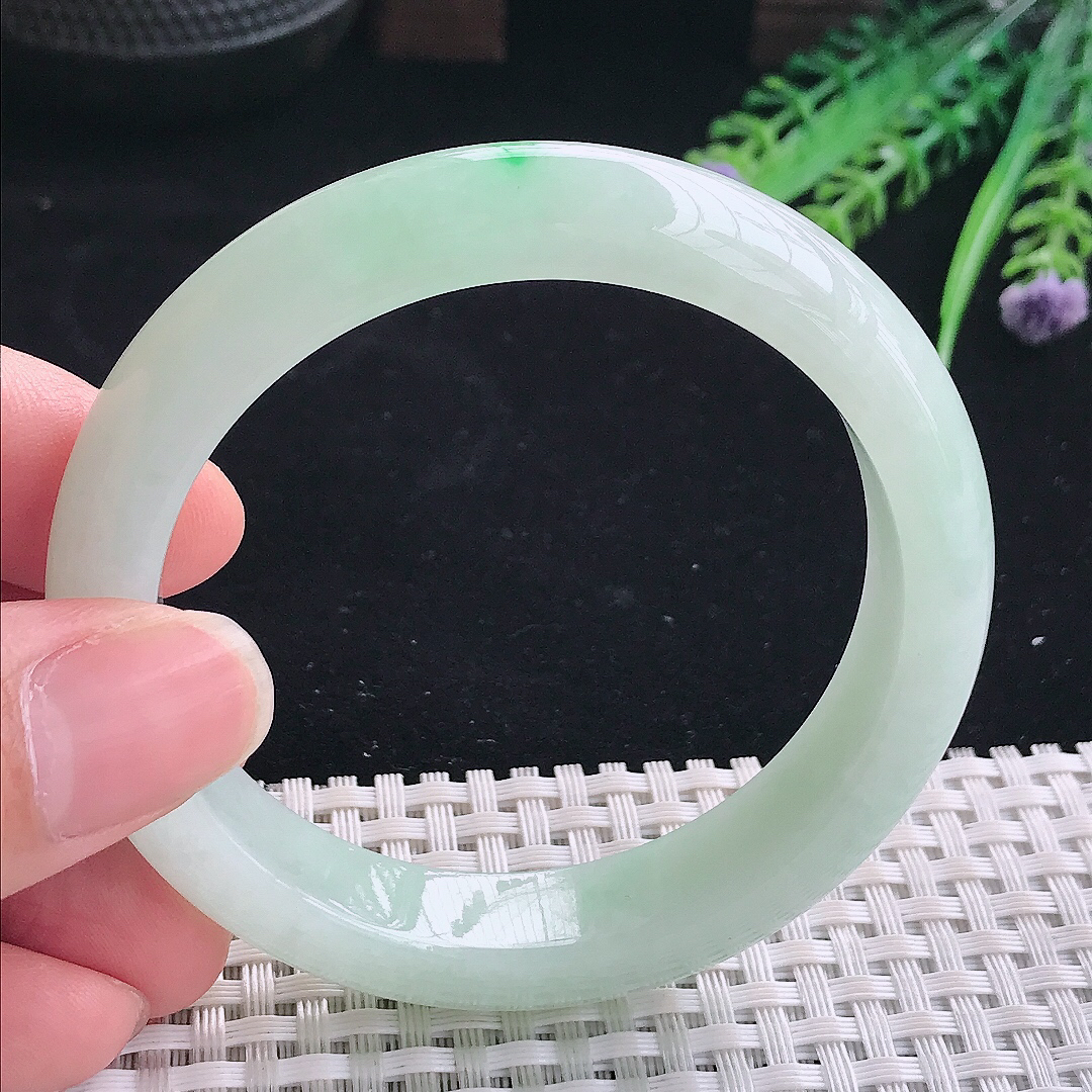 实拍A货翡翠55/12.5/8.3老坑冰润起胶冰晴绿手镯翡翠宽边玉镯平安镯美人镯