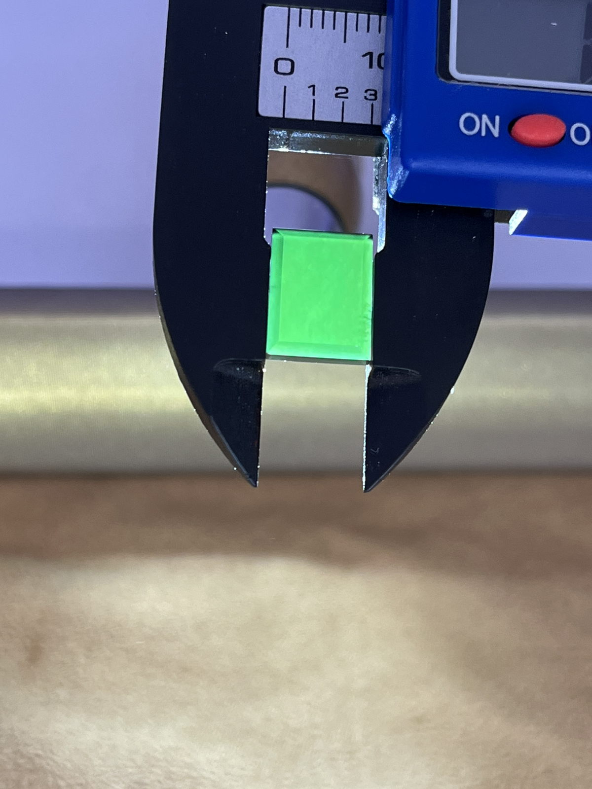 墨翠：【戒面】细腻干净，黑度好，性价比高，雕工精湛，打灯透绿