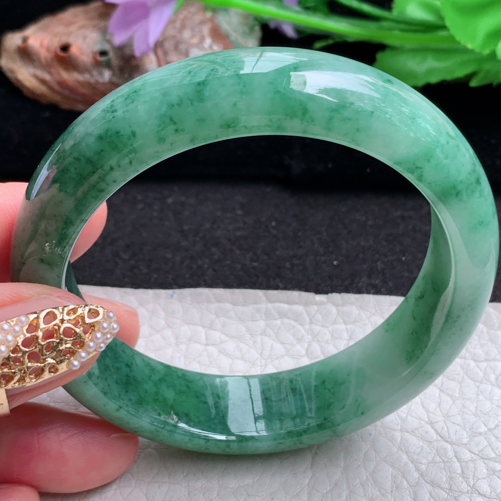 js实拍57*15.6*8.5轮胎镯 天然缅甸翡翠a货手镯飘花厚装正圈玉镯子