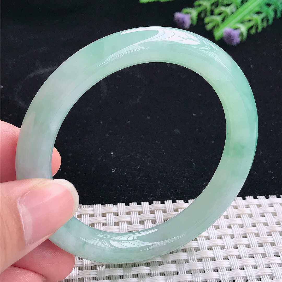 实拍A货翡翠54.5/9.5/9.3老坑冰胶水灵冰飘花圆条手镯翡翠玉镯平安镯美人镯