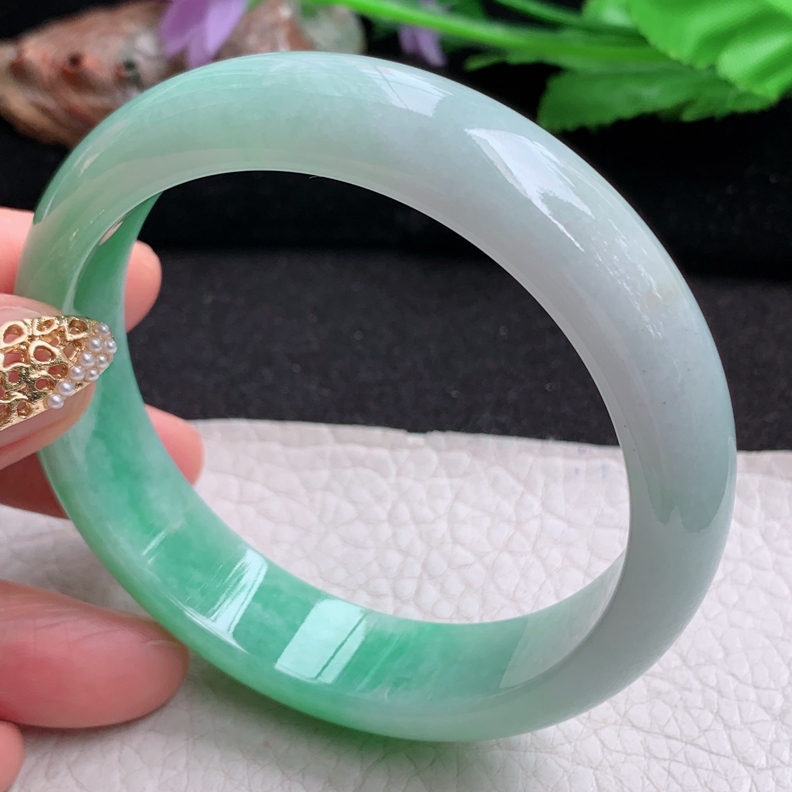 js实拍58.5*15.3*8招财镯 天然缅甸翡翠a货手镯半山水正圈玉镯子