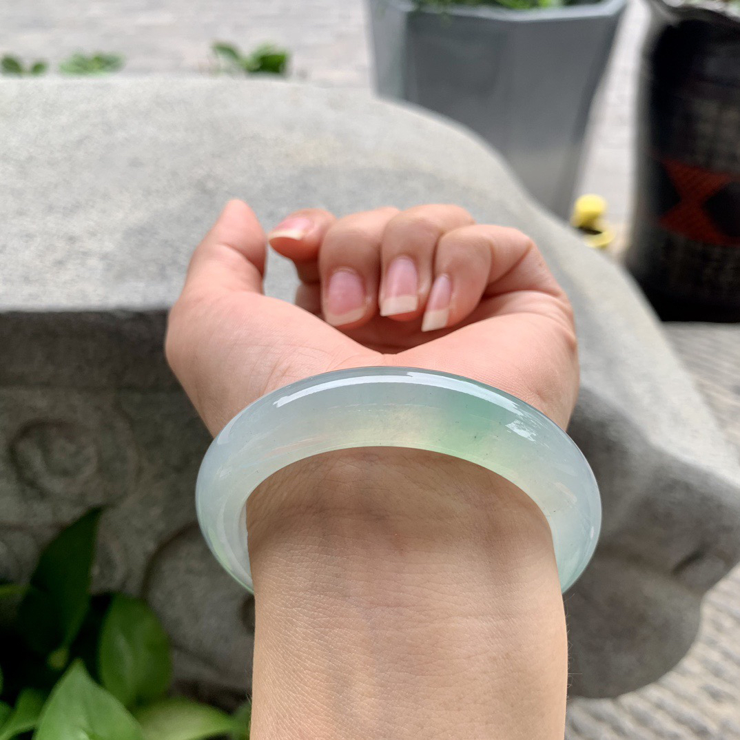 小圈口53.8-13.4-8.9 【冰种飘绿正圈手镯】正圈53 54可戴