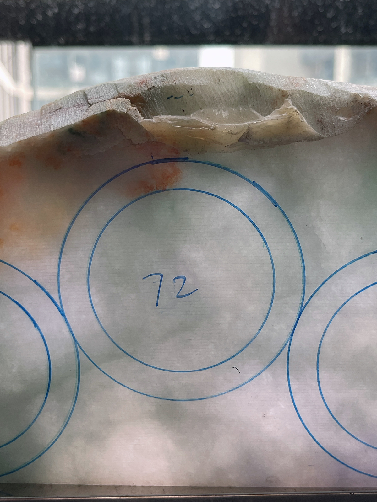 翡翠板料，⭕️正圈最大做56，圆条最大做52