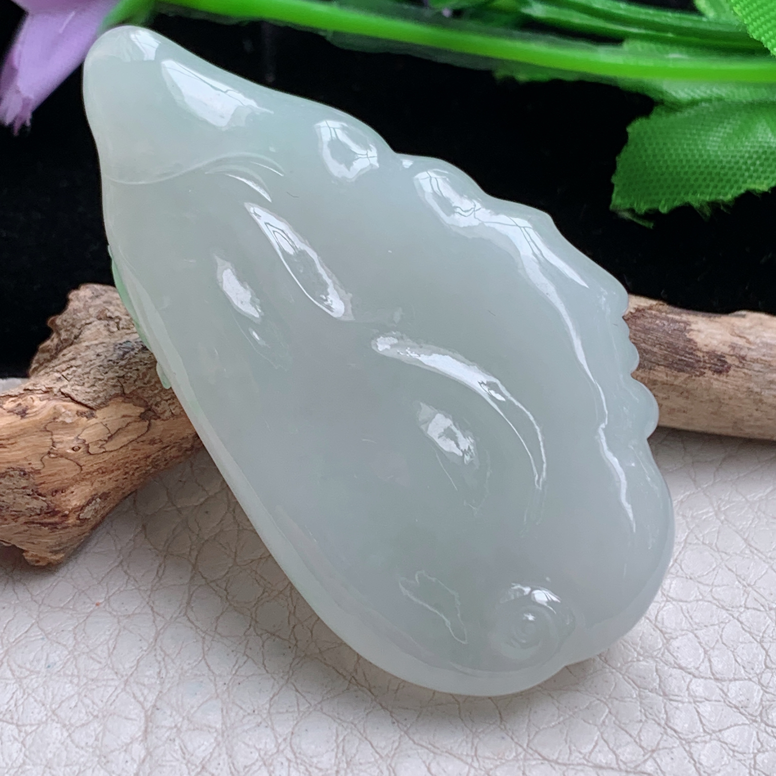 lz实拍58.5*33.5*11天然缅甸翡翠冰飘绿随形普度众生 无相观音玉吊坠 玉挂件