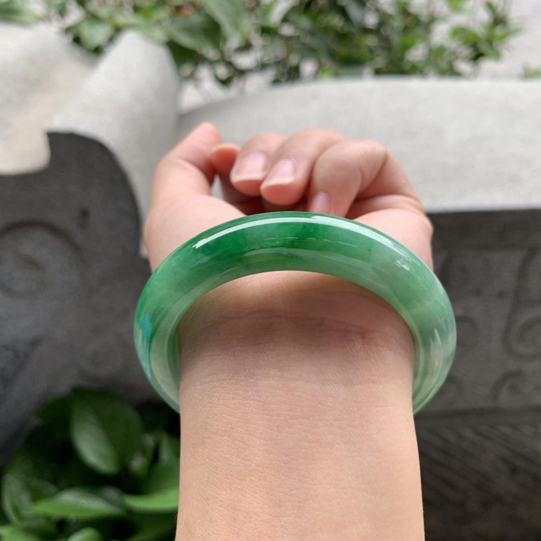 小圈口52.3-11.5-9.3 【辣绿正圈手镯】正圈52 53可戴