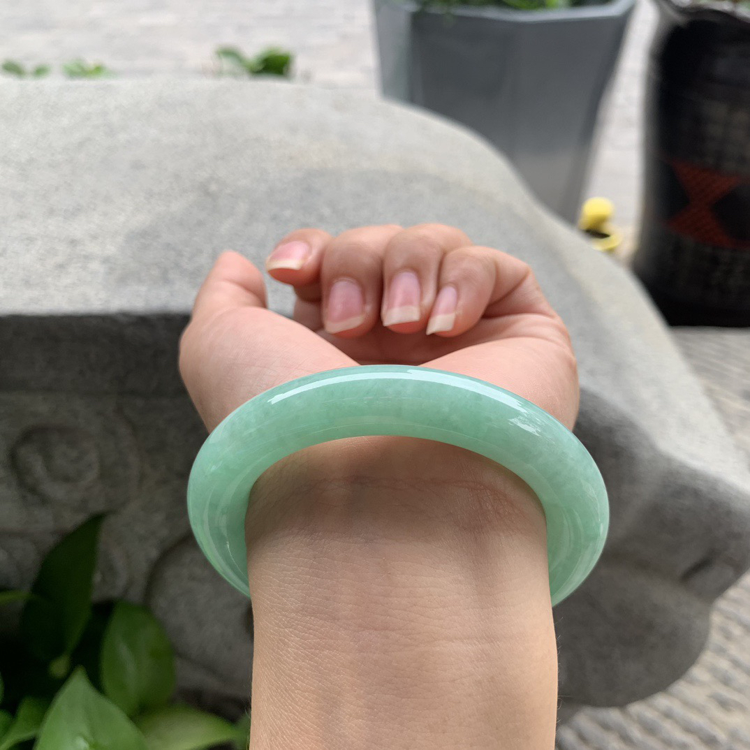 圈口 55-10.9【满绿圆条手镯】圆条55 56可戴