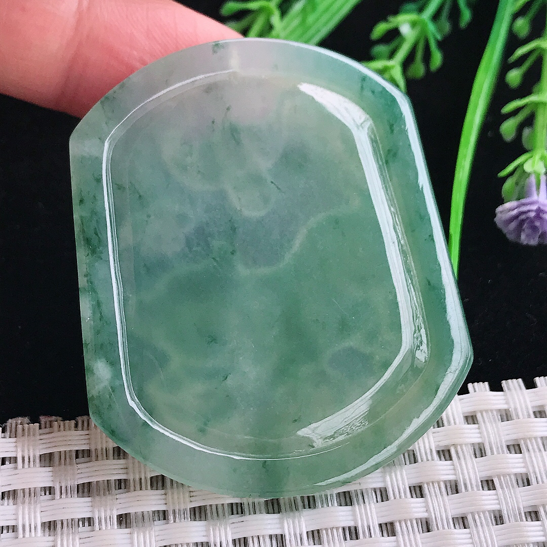 实拍A货翡翠52.6/44/4.8老坑冰胶水灵满绿招财猪吊坠生肖猪牌