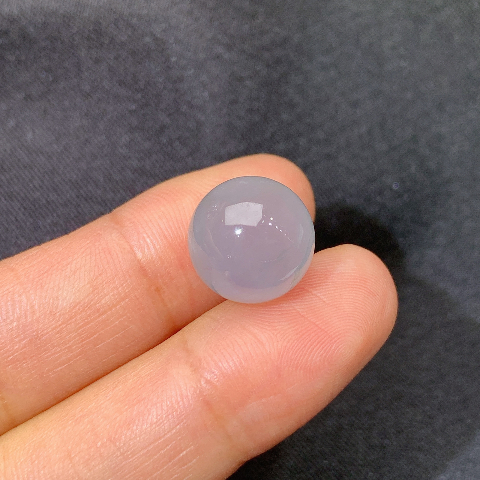 冰淡紫罗兰圆珠，镶嵌佳品，冰润细腻，种水足，Be 直径12.2