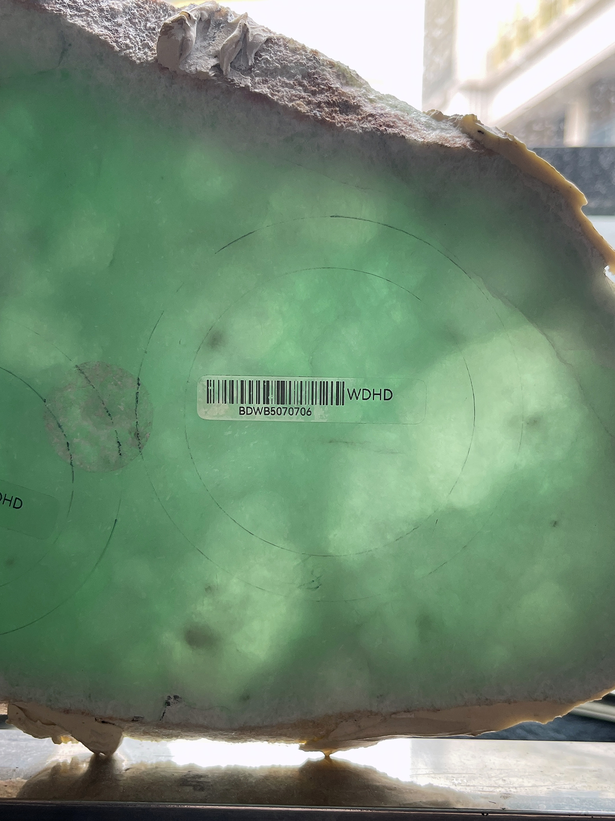 翡翠板料，⭕️正圈最大做68，圆条最大做64