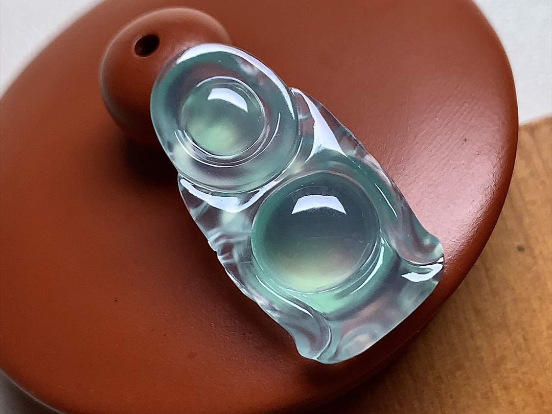 玻璃种晴水站佛 底色清新漂亮，种水，无裂，尺寸27.5*15*5.6