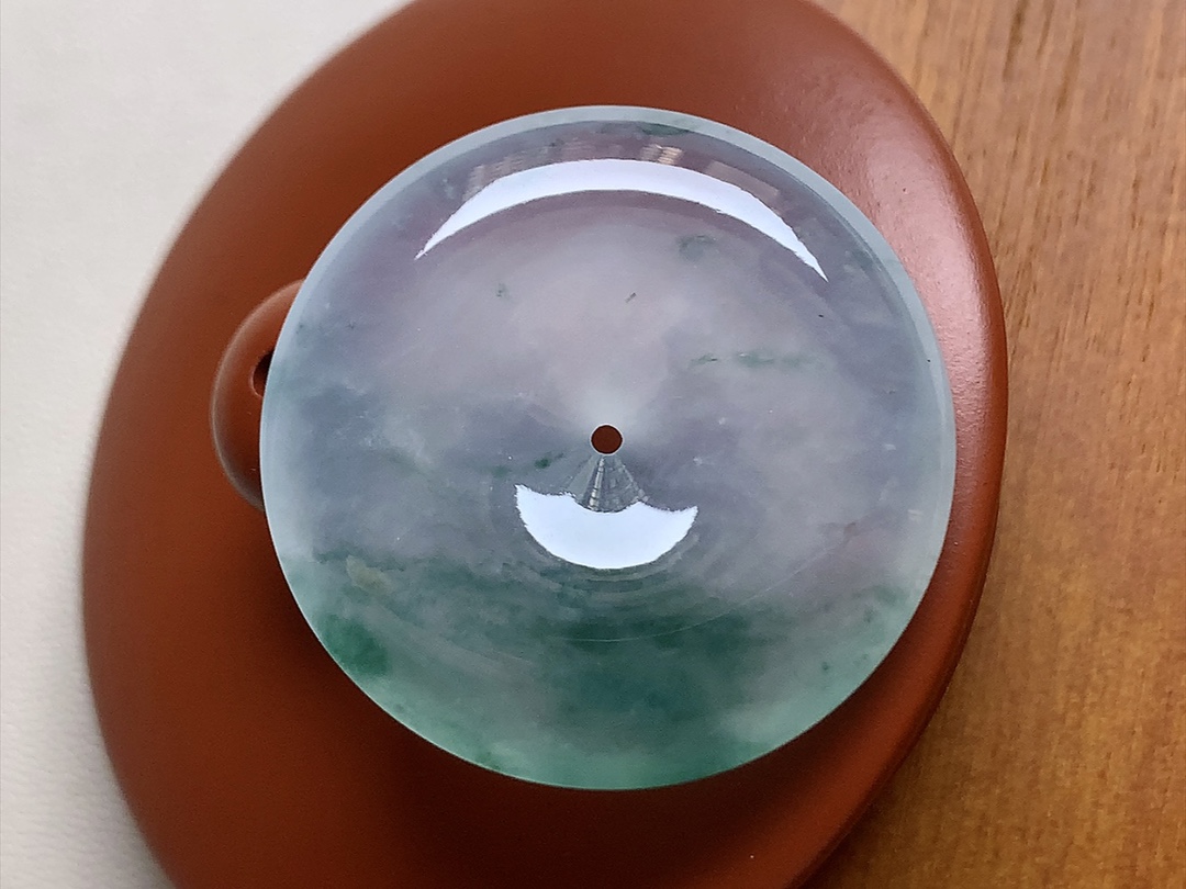 高冰飘花怀古 飘花色泽漂亮，种水，无裂，尺寸29.8*6