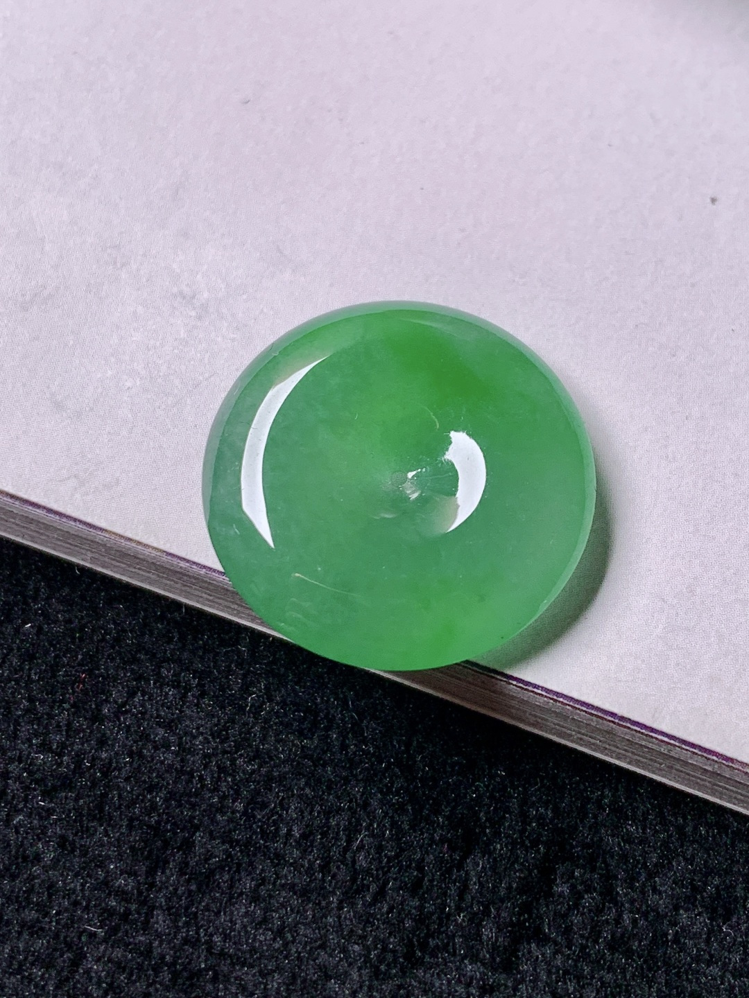 冰绿平安扣，色泽浓艳，0413尺寸20.6*4.5