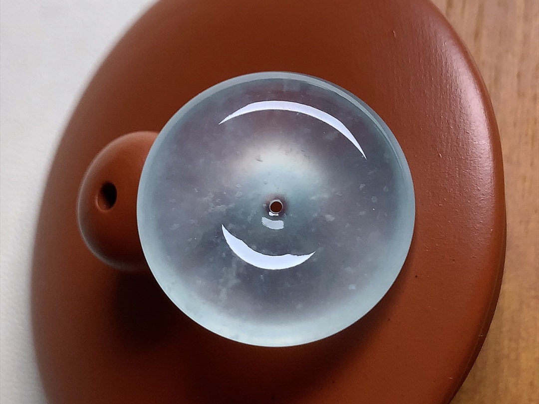 高冰木那怀古 底色淡雅，种水，无裂，尺寸22*5.7