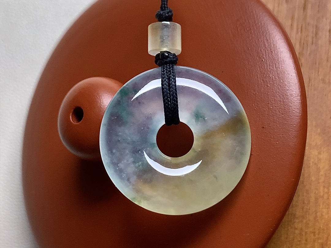 高冰黄翡甜甜圈 色泽金黄漂亮，种水，无裂尺寸20.8*3.7 超值