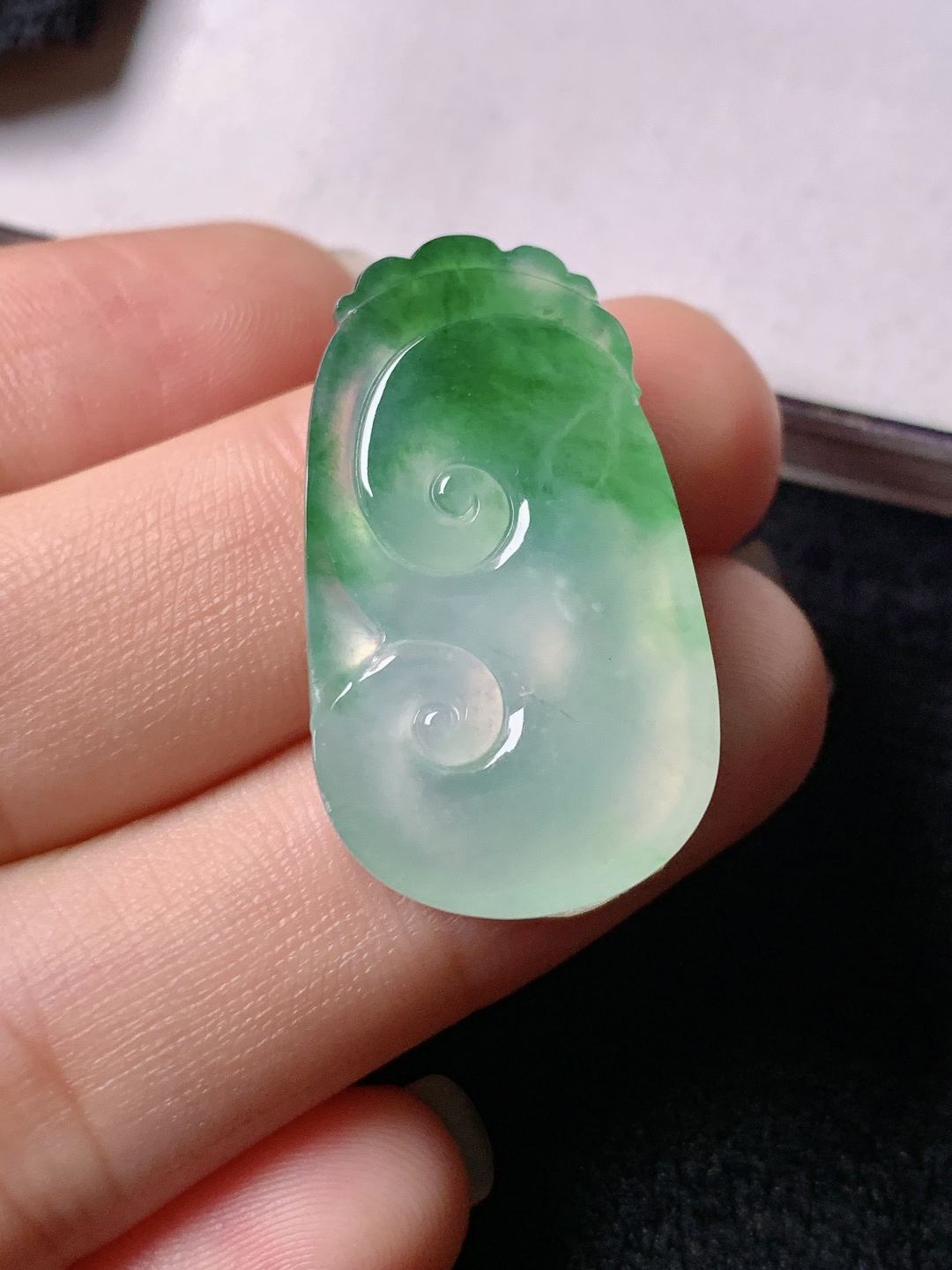 ️冰飘花如意  ，色泽浓艳 0413尺寸27.7*16.1*3.6