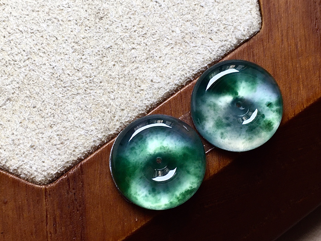 玻璃种绿花平安扣一对 飘花色泽漂亮，无裂尺寸12.4*3 超值