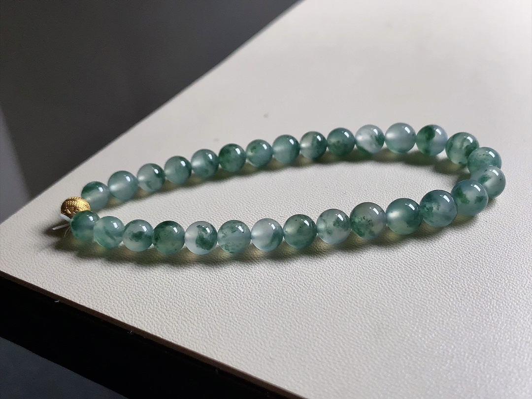 高冰飘花手串 飘花色泽漂亮，种水，无裂尺寸7、6.2 超值