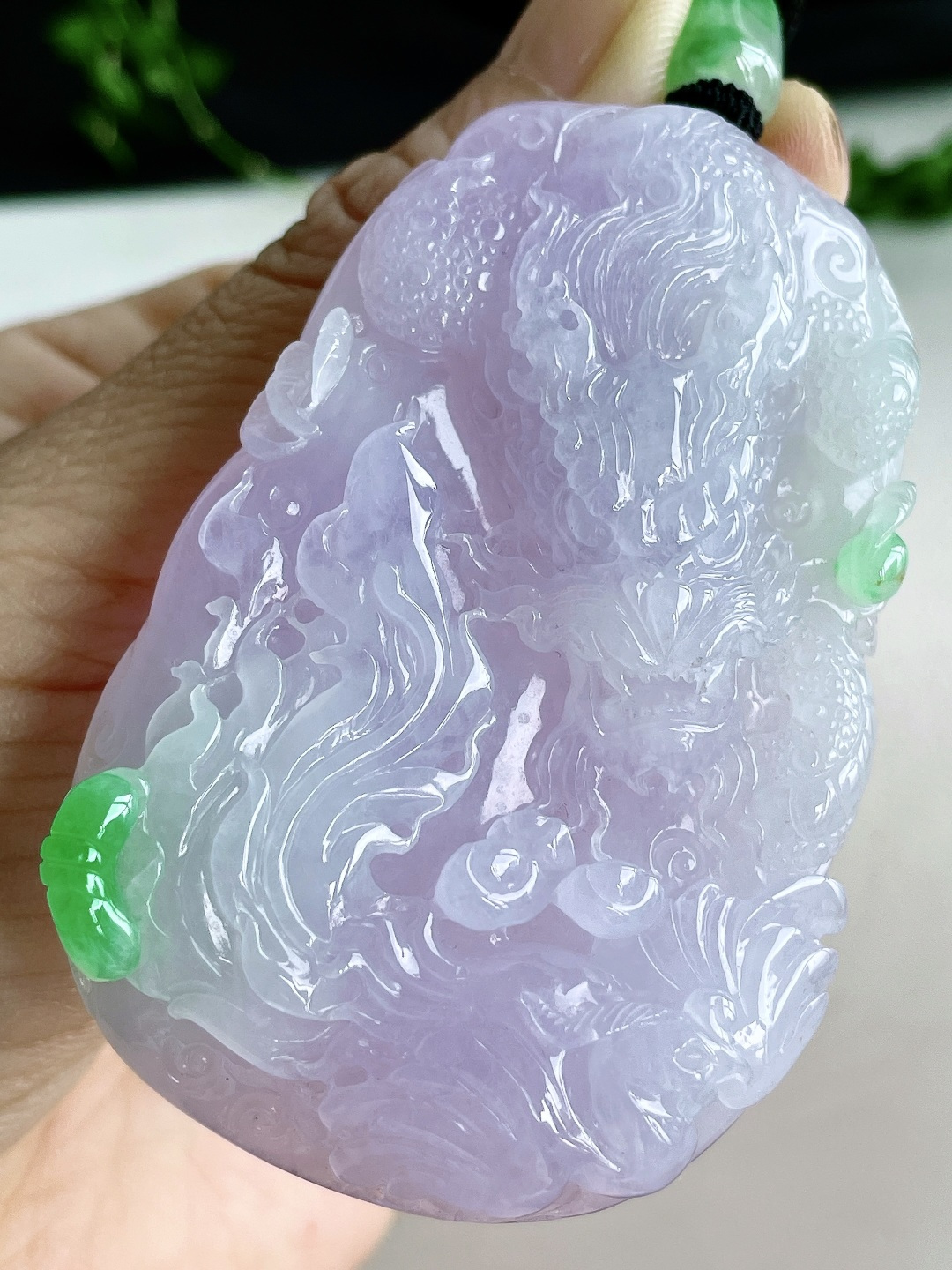 【裸石】高冰春彩龙凤呈祥牌子吊坠【说明】缅料 无裂 性比高【尺寸】69.2-45.5-11.6【重量】69.5克