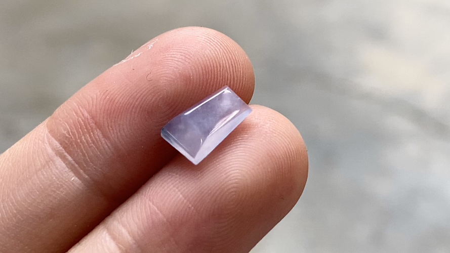 9*5.3*2.8完整，无裂，紫罗兰