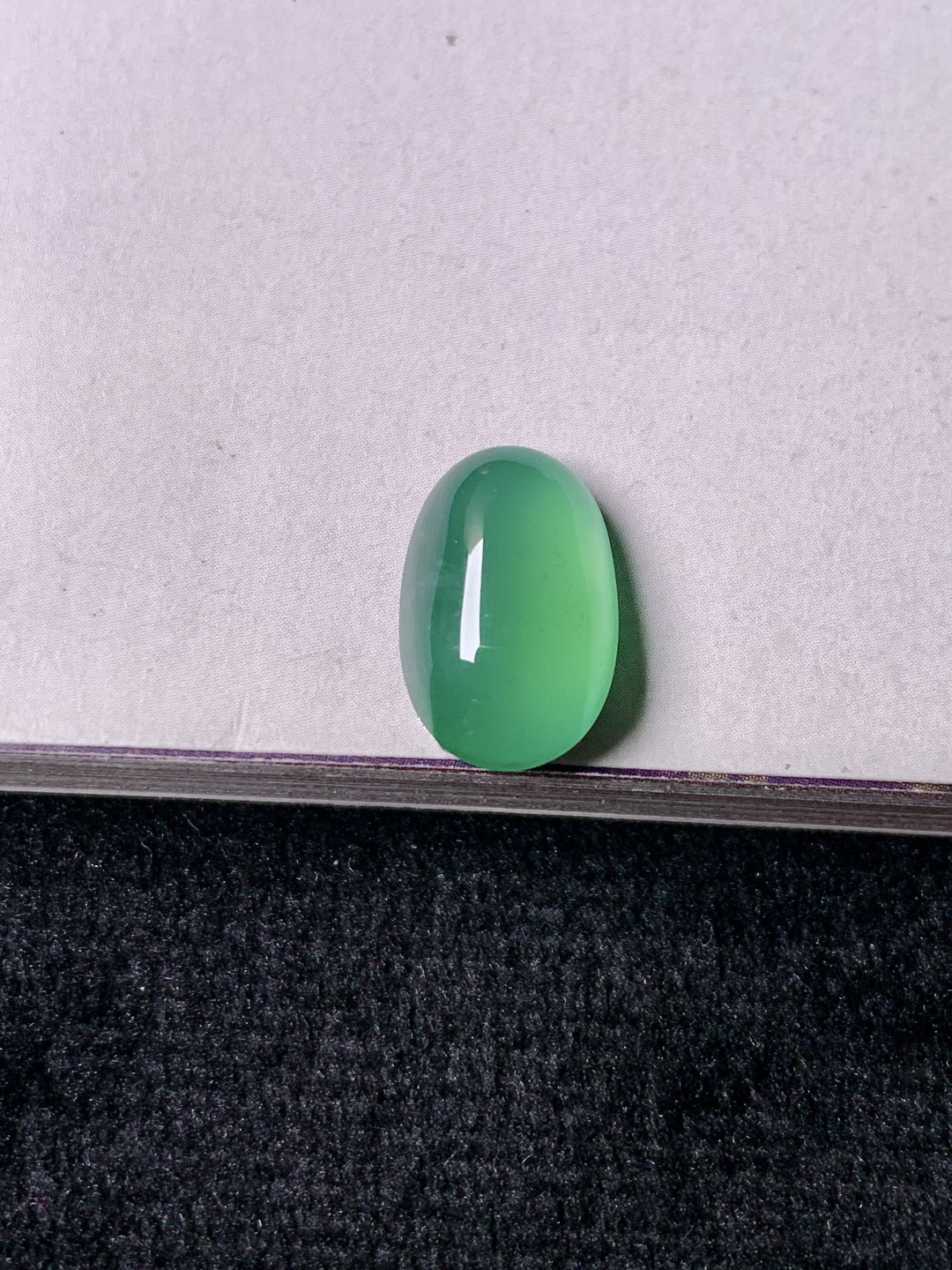 冰绿蛋面，色泽浓艳，0413尺寸12.9*8.4*4.7