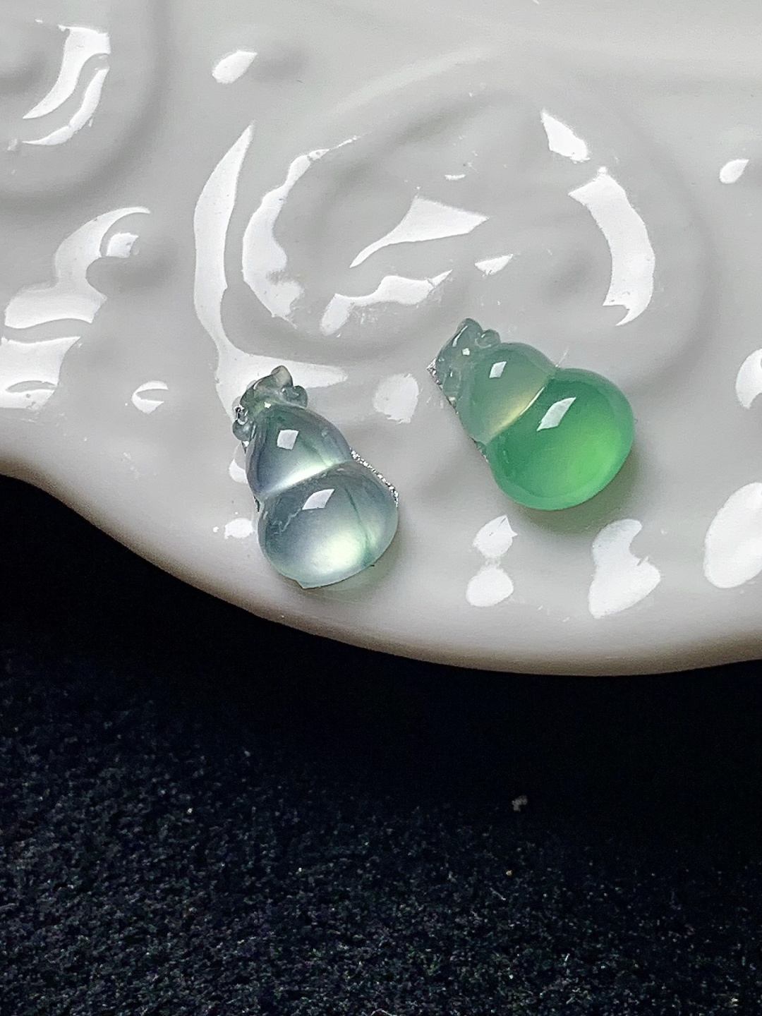 高冰冰绿葫芦一对，水润种老，0413 尺寸8.6*5.2*2.7/8.5*5.8*2.5