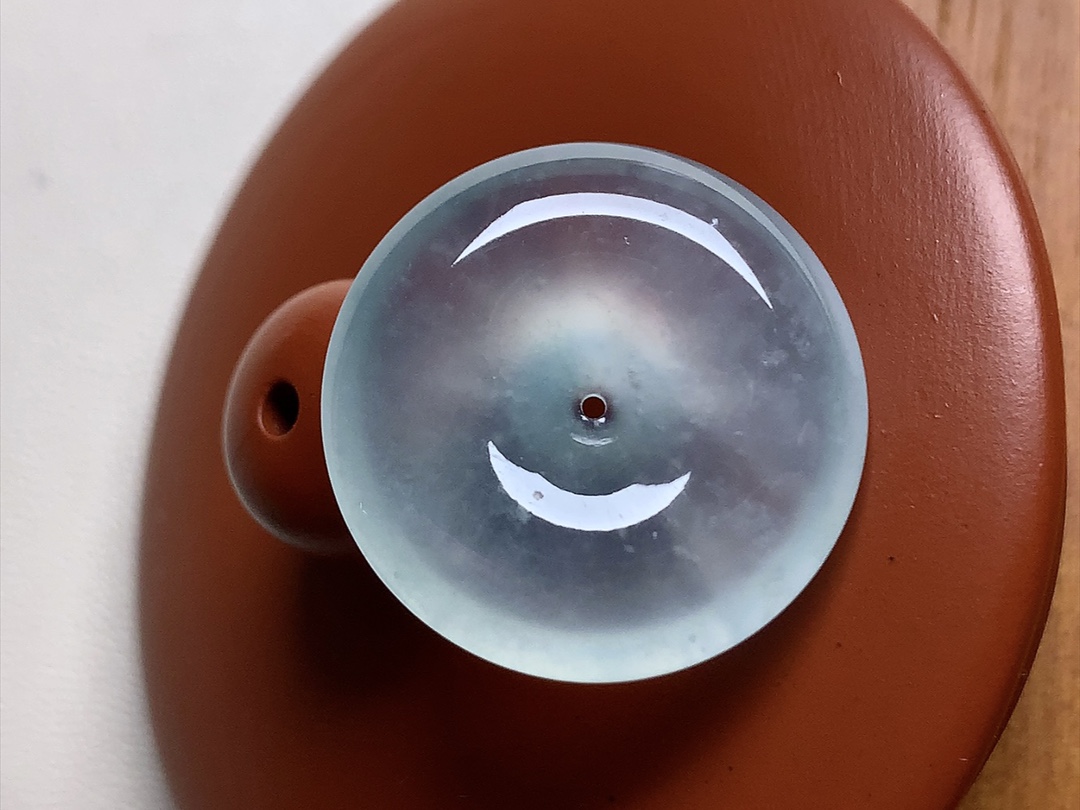 高冰木那怀古 底色淡雅，种水，无裂，尺寸22*5.7