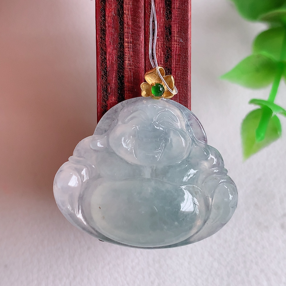 18k金扣冰润佛公挂件 玉质细腻  精雕弥勒佛，笑佛福耳垂肩，面相喜庆，开怀大笑，憨态可掬。惟妙惟肖，寓意福禄双全，吉祥美满，笑口常开 W49.13 尺寸：22-26.8-5.3mm