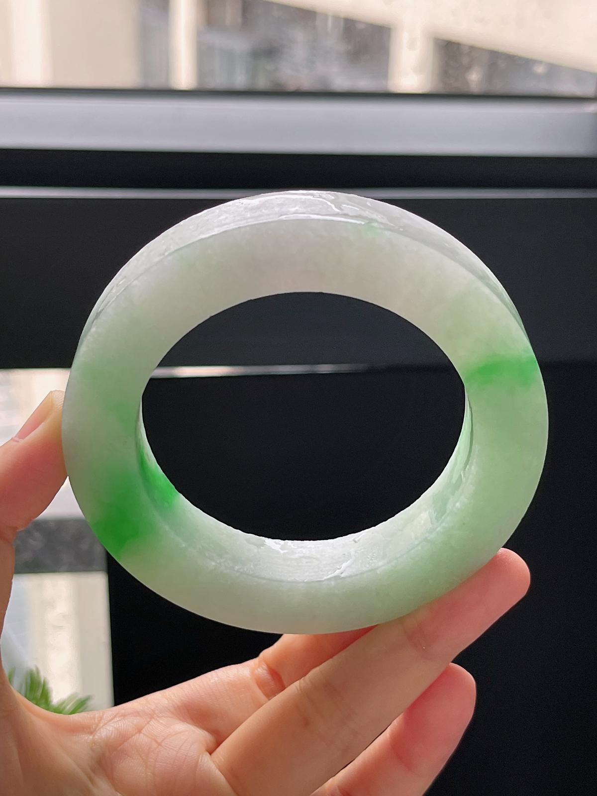 翡翠毛坯，⭕️正圈最大做66，圆条最大做62；最小做57.8