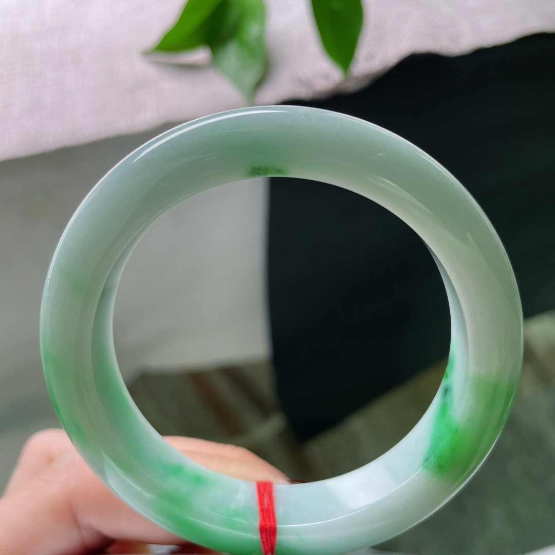 54.5/12/9.1飘绿正圈，水润细腻，色系甜美，优雅大方，贵气，无裂，ss50787a