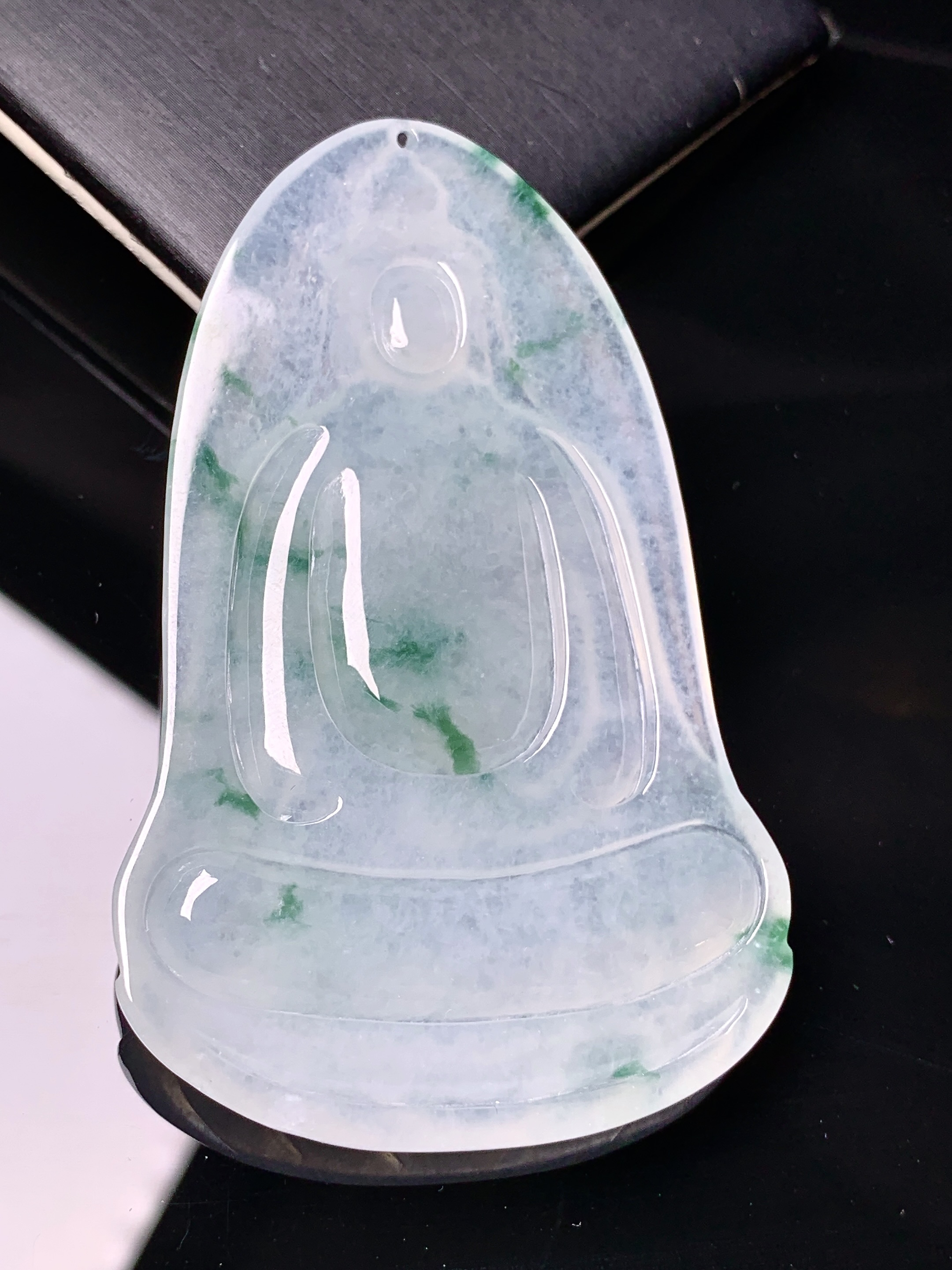 冰种飘花观音菩萨吊坠 玉质细腻 水润亮眼 色泽艳丽 整体尺寸66.5*41.6*5.5a2