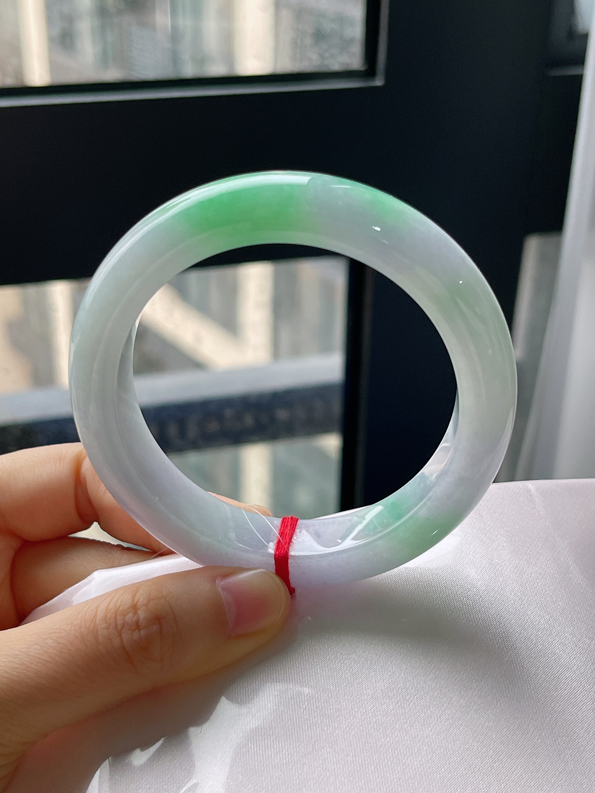 正圈56.6圈口，翡翠冰糯种飘花手镯