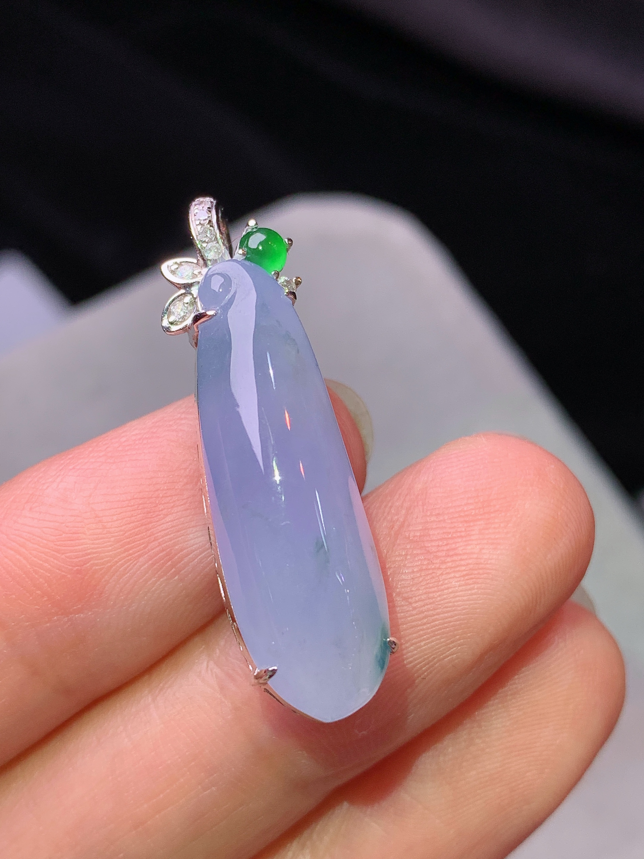 18k金钻镶嵌紫罗兰福瓜吊坠 玉质细腻 色泽艳丽清新 水润亮眼 整体尺寸31.8*8.6*9L2