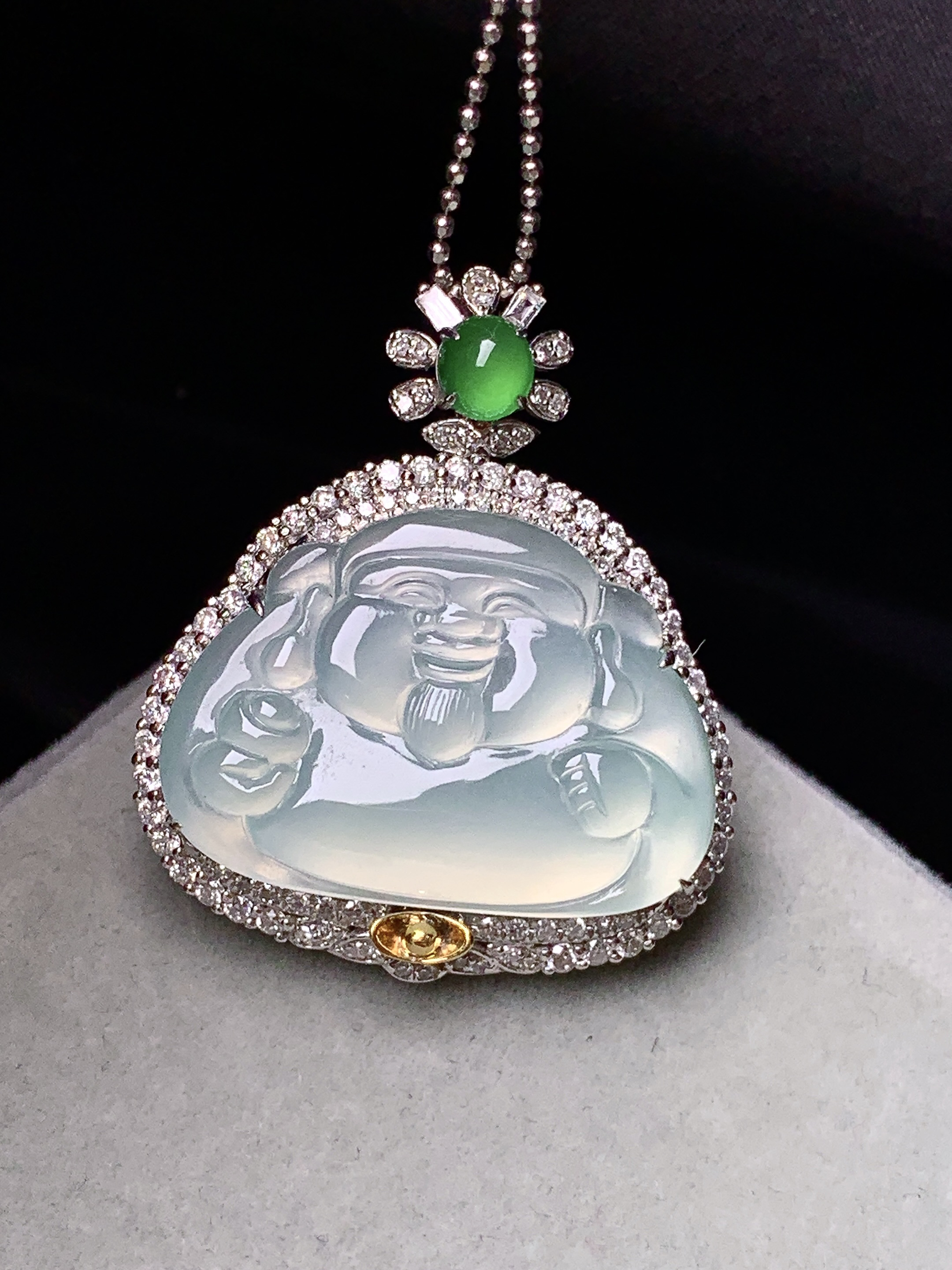 18k金钻镶嵌冰种财神爷吊坠 玉质细腻 水润亮眼 色泽艳丽 整体尺寸30.3*25.6*9.5k1