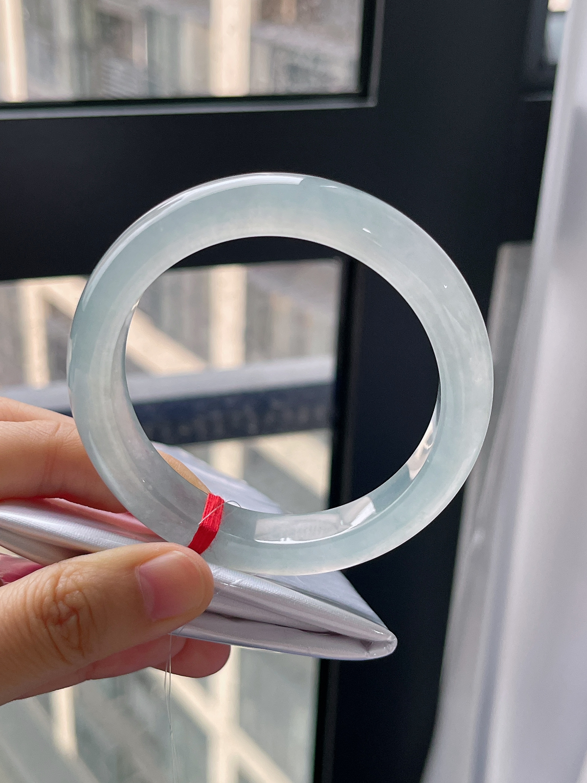 正圈56.2圈口，翡翠冰种白色手镯