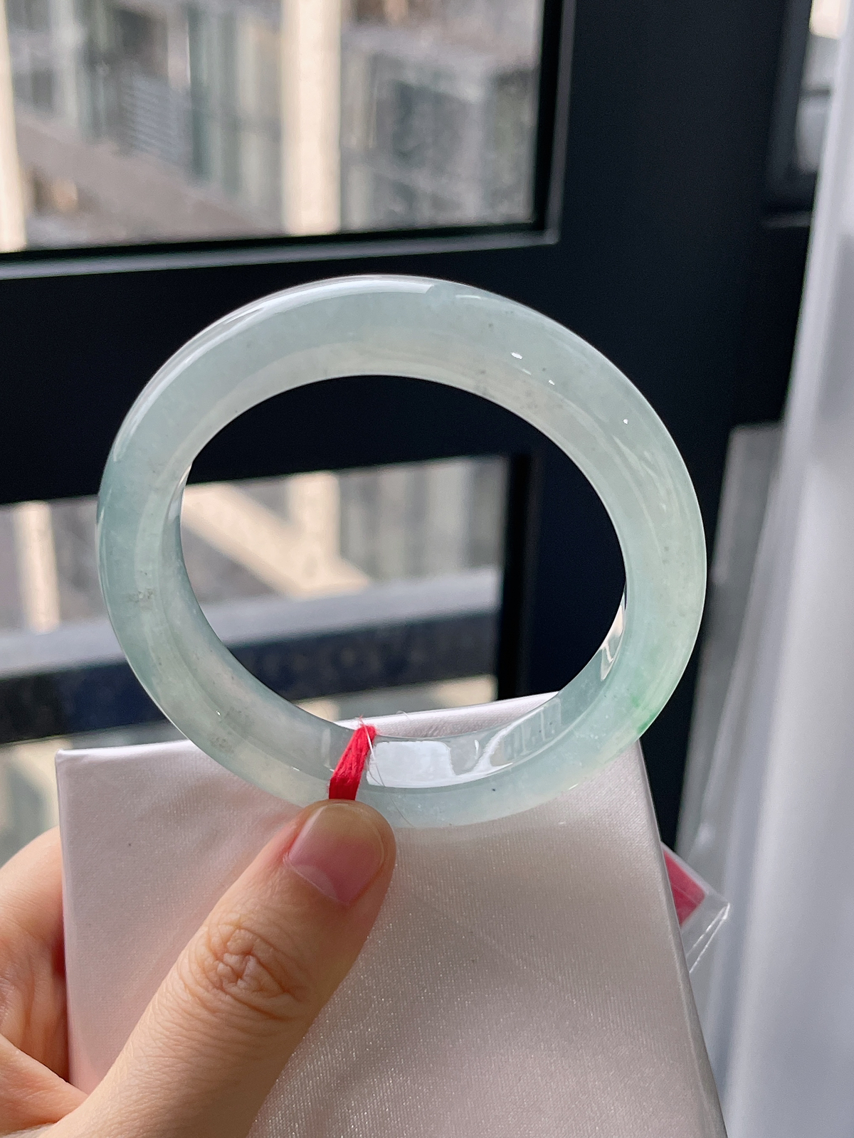 正圈55.2圈口，翡翠冰糯种飘绿手镯