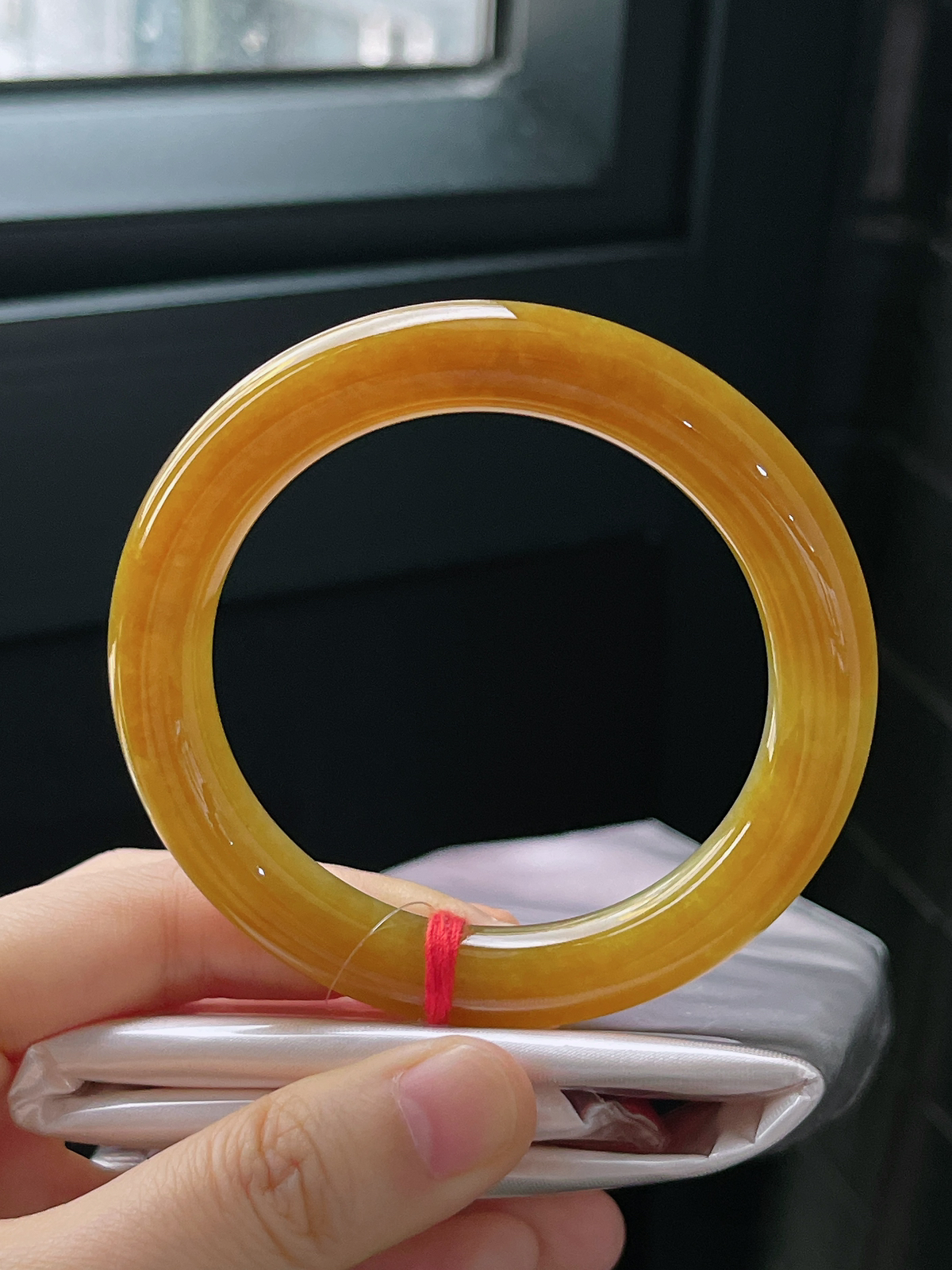 圆镯54.6圈口，冰糯种黄翡手镯