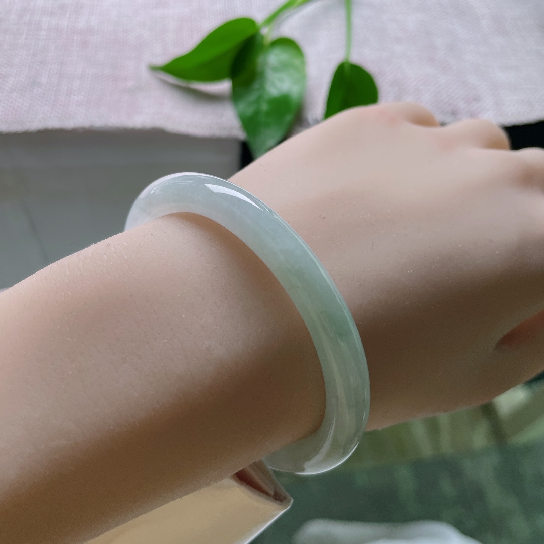 53.5（47.7）7.8，淡绿底贵妃，水头好，种老，温柔，小清新，皮纹，ss50362a