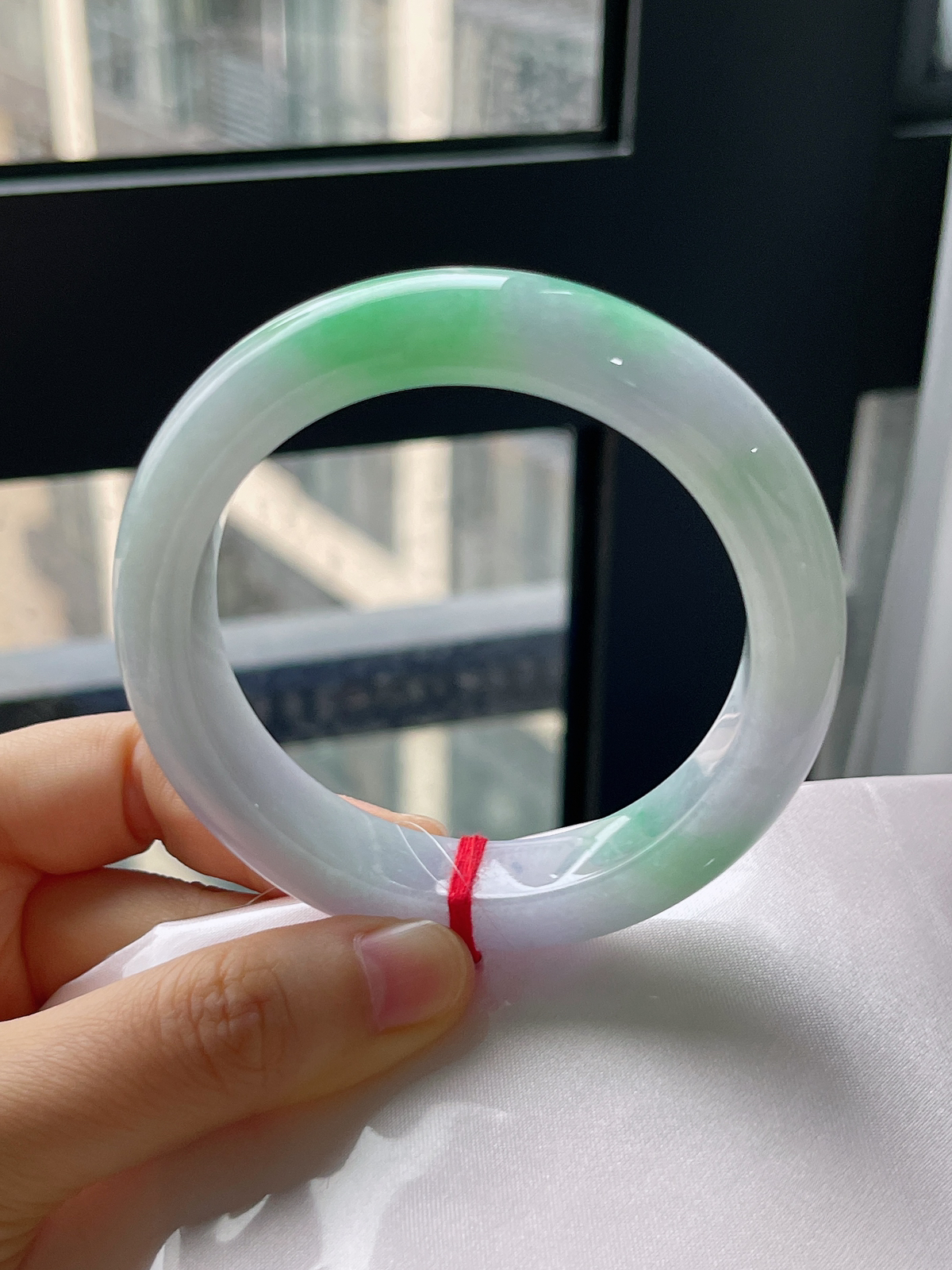 正圈56.6圈口，翡翠冰糯种飘花手镯