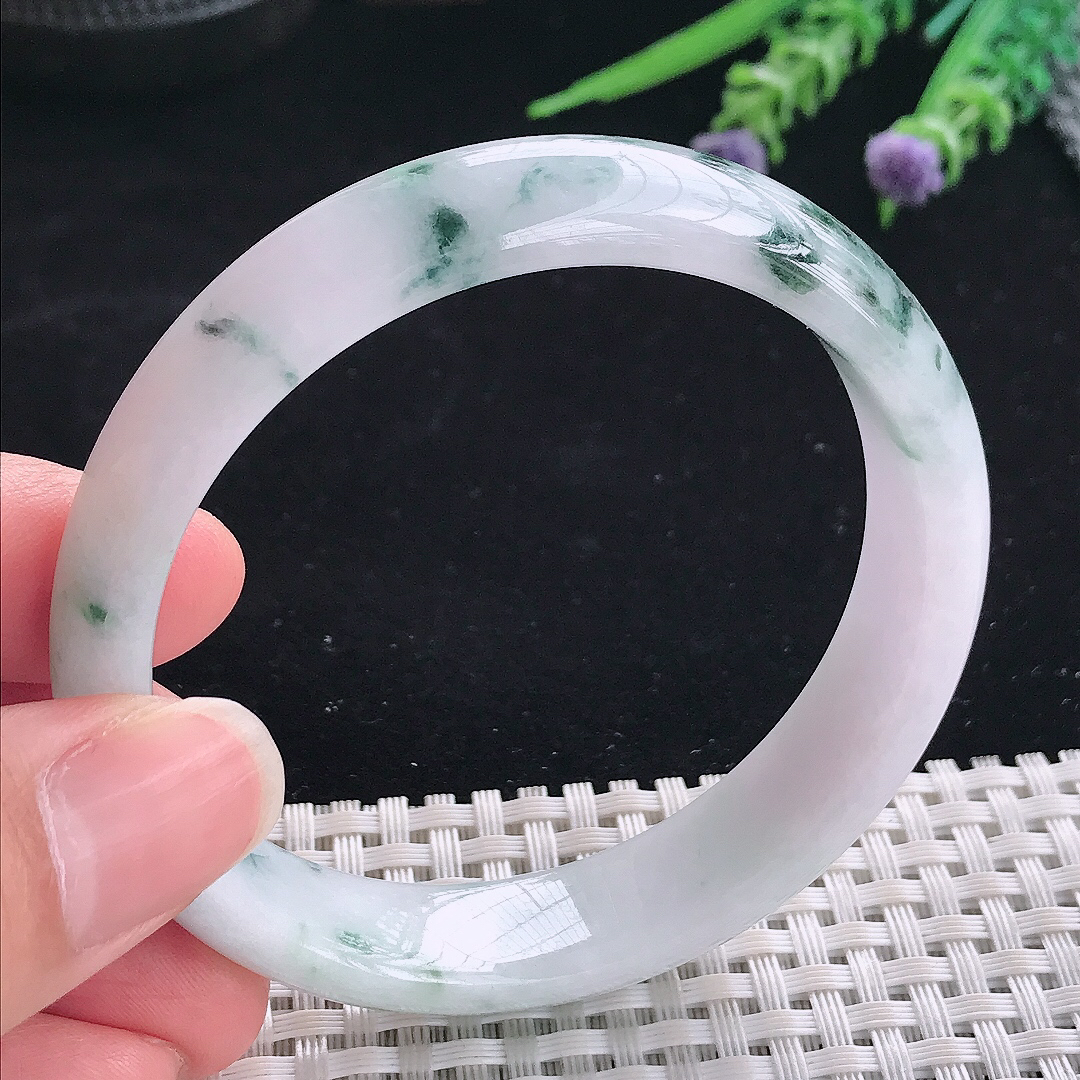 实拍A货翡翠57/13.3/7老坑精美温润飘花手镯翡翠宽边玉镯平安镯美人镯