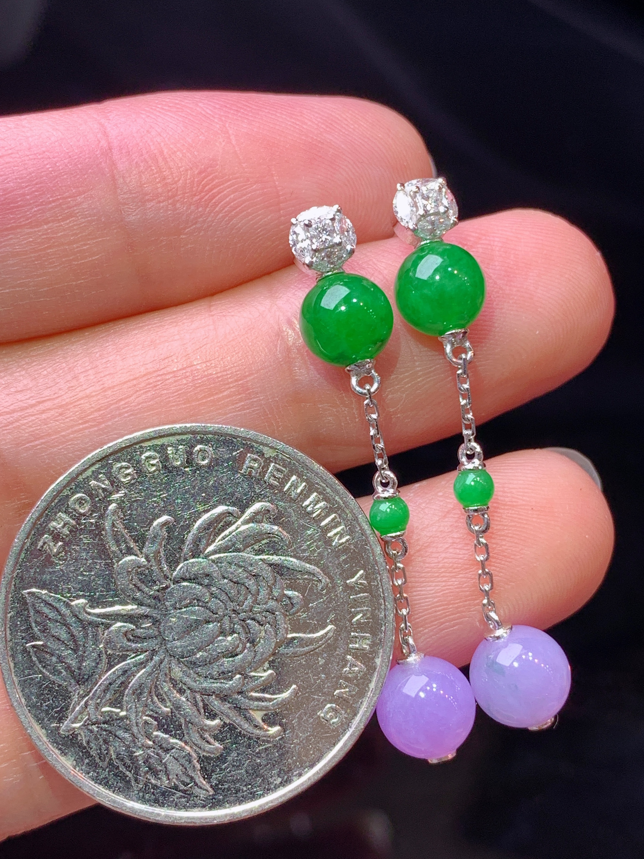 18k金钻镶嵌紫罗兰满绿圆组合耳坠 玉质细腻 色泽艳丽清新 水润亮眼 整体尺寸36.5*6.2m5