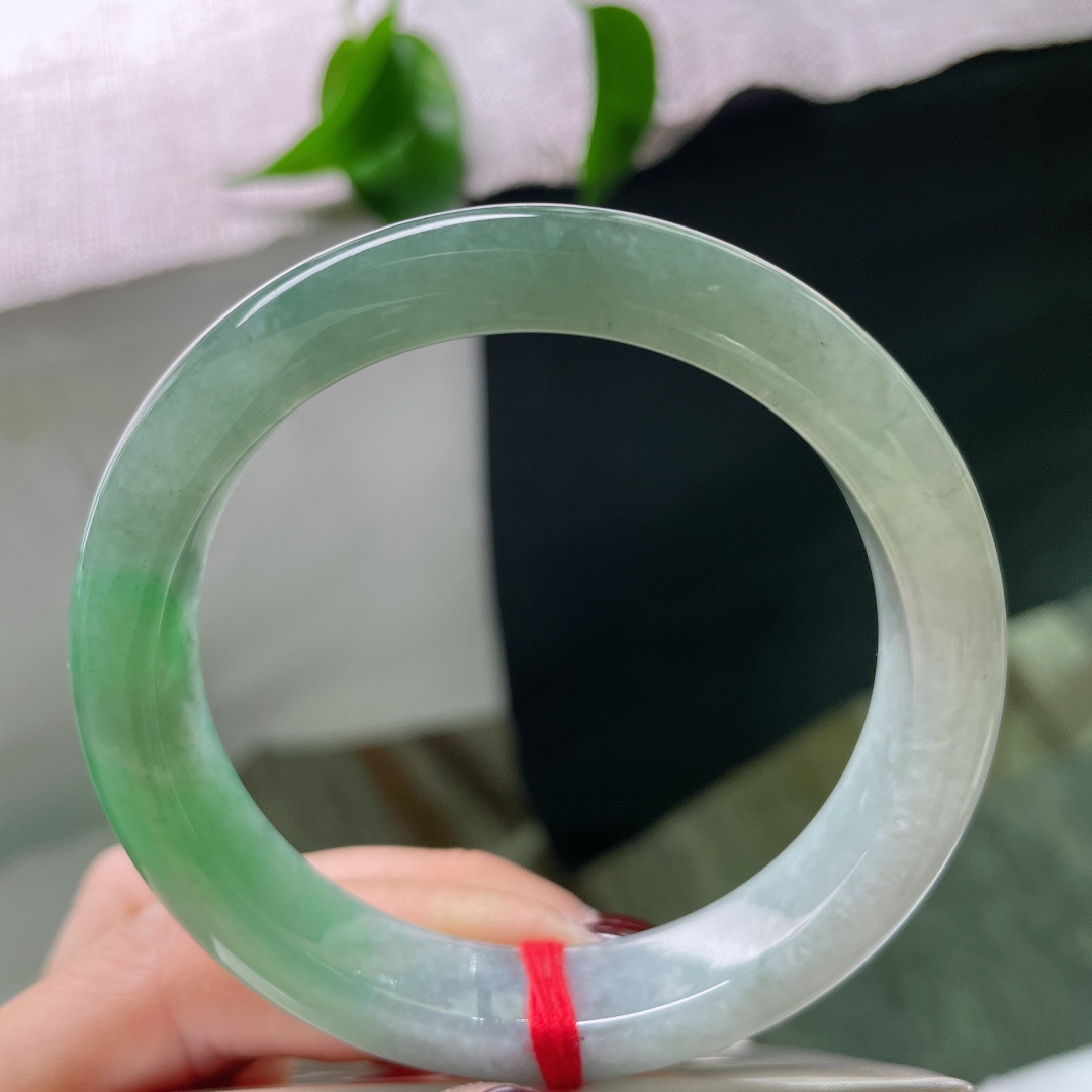 56.5/12/8.4绿底正圈，一念起，万水千山；一念灭，沧海桑田。无裂，ss50725a