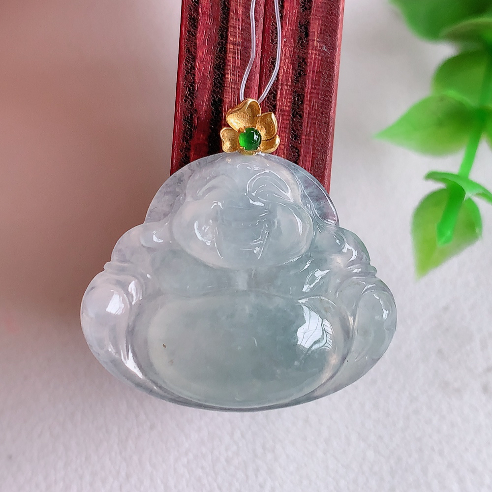 18k金扣冰润佛公挂件 玉质细腻  精雕弥勒佛，笑佛福耳垂肩，面相喜庆，开怀大笑，憨态可掬。惟妙惟肖，寓意福禄双全，吉祥美满，笑口常开 W49.13 尺寸：22-26.8-5.3mm