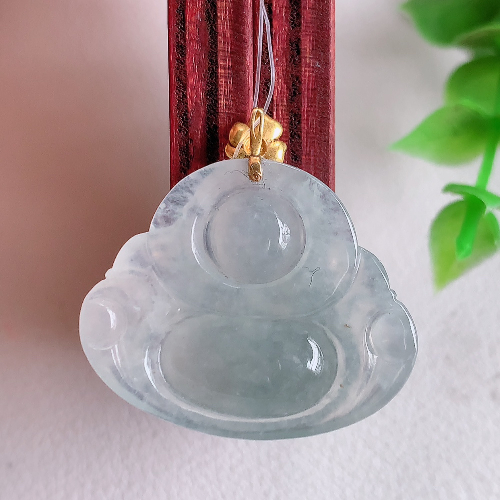 18k金扣冰润佛公挂件 玉质细腻  精雕弥勒佛，笑佛福耳垂肩，面相喜庆，开怀大笑，憨态可掬。惟妙惟肖，寓意福禄双全，吉祥美满，笑口常开 W49.13 尺寸：22-26.8-5.3mm