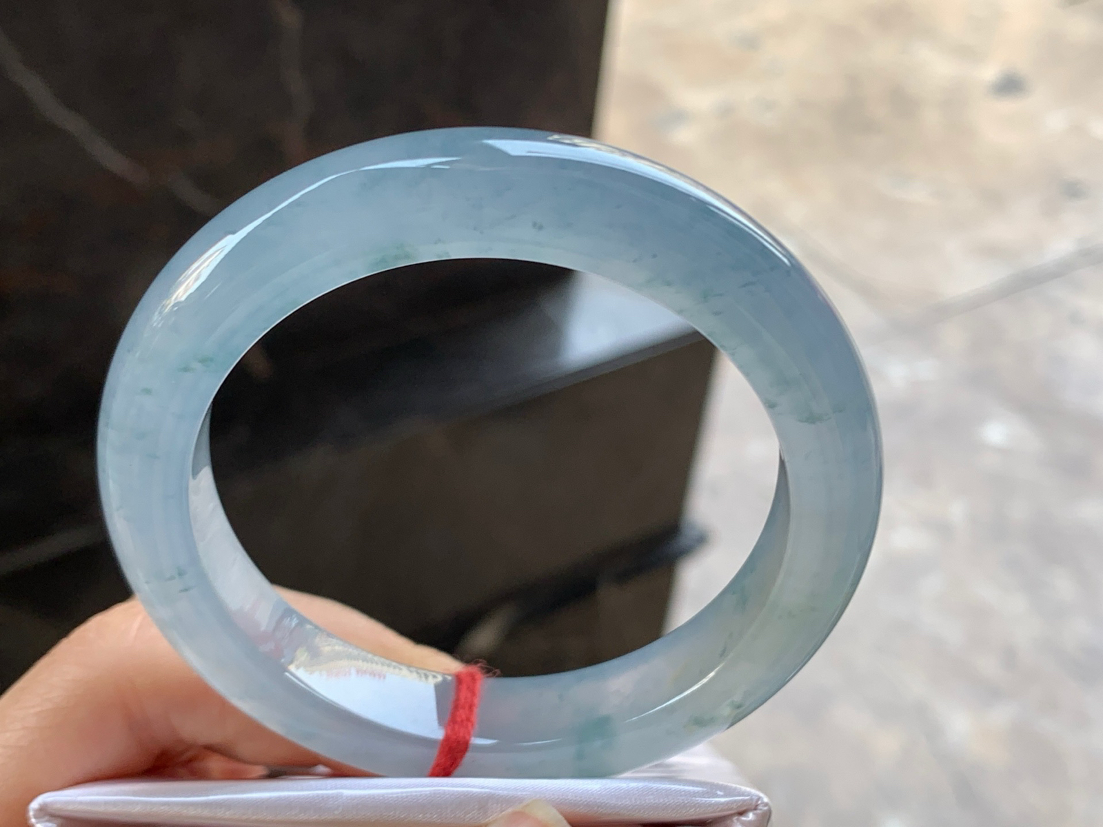 56.5-11.7-9.3

冰蓝手镯^_^种水好