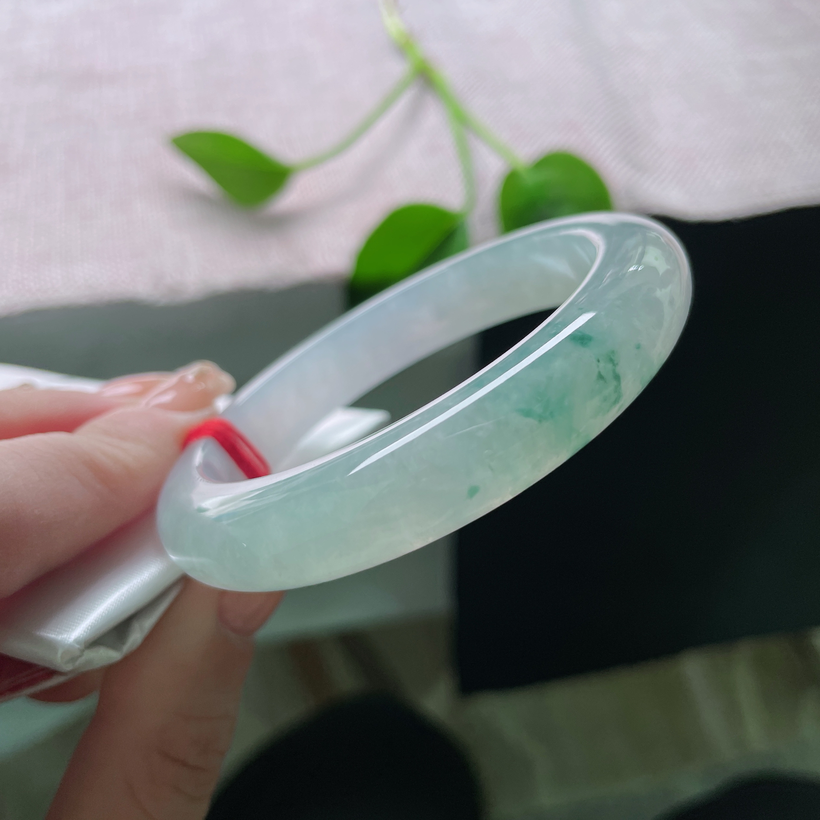 54.6/11.6/8.8飘花正圈，冰润细腻，种老，悠悠岁月，沁人心脾..