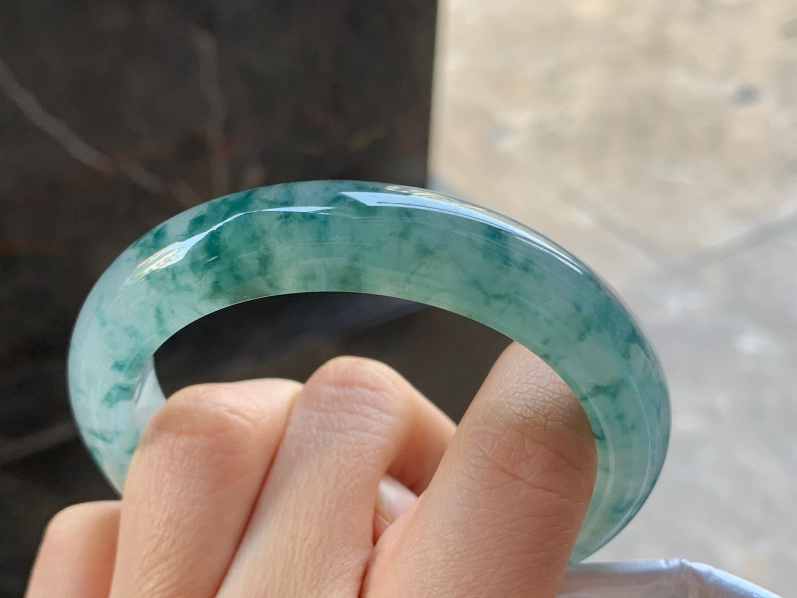 56-12.5-9.3

冰蓝花手镯^_^飘花浓郁