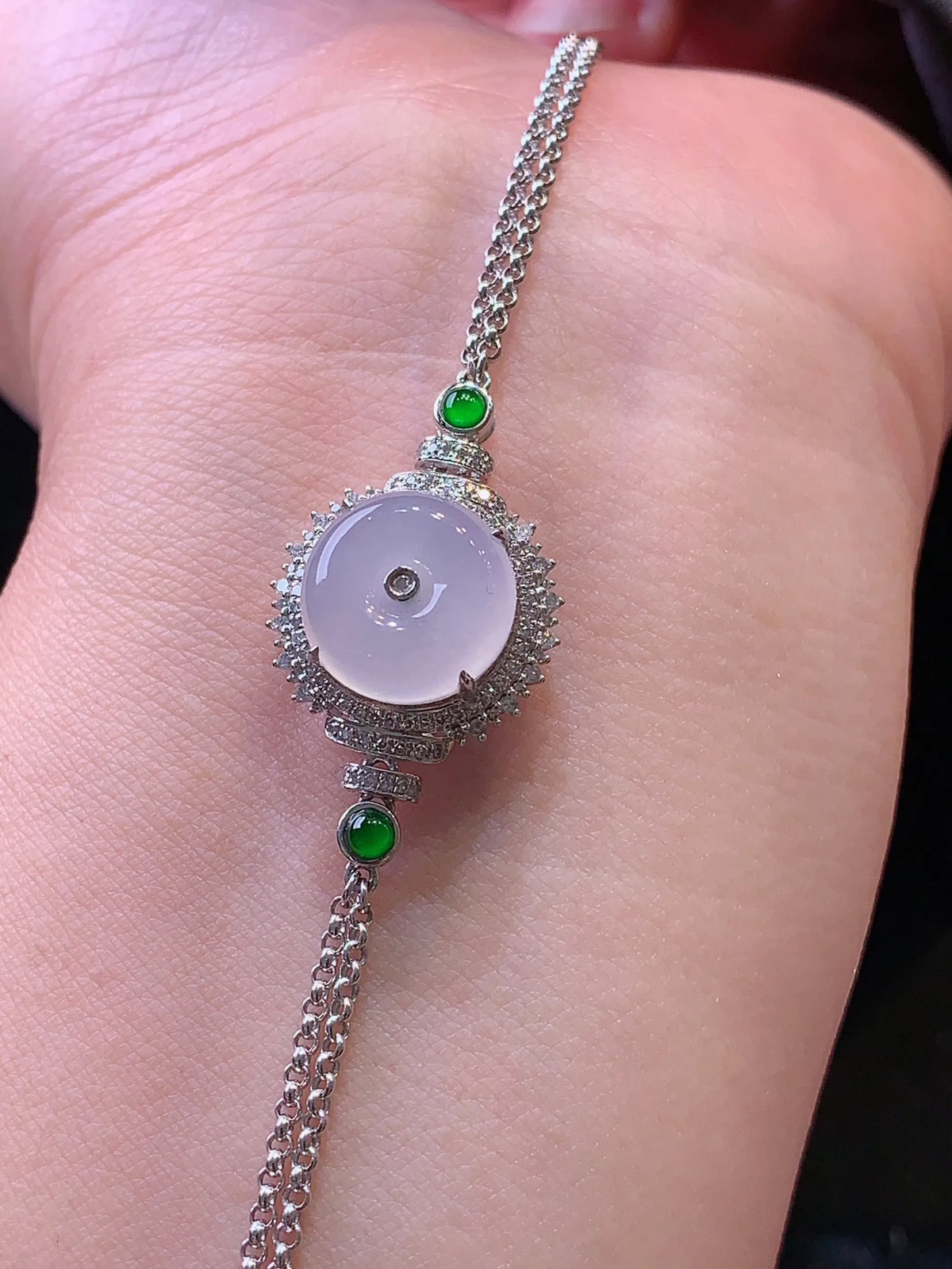 18k金钻镶嵌冰种平安扣手链 玉质细腻 色泽清新艳丽 整体尺寸26.8*16.3*9.5