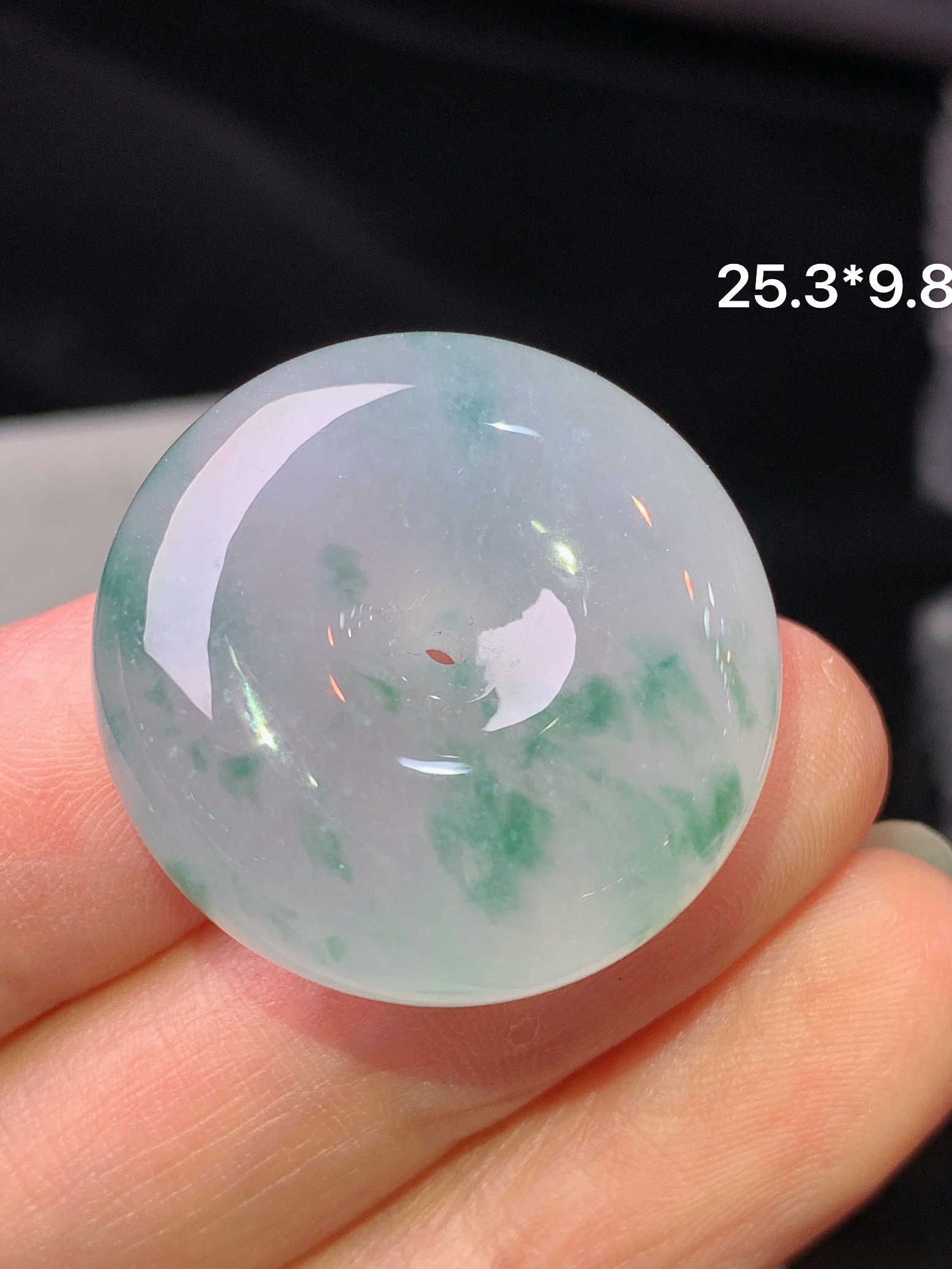 冰飘花平安扣吊坠 玉质细腻 色泽艳丽清新 水润亮眼 整体尺寸25.3*9.8m2